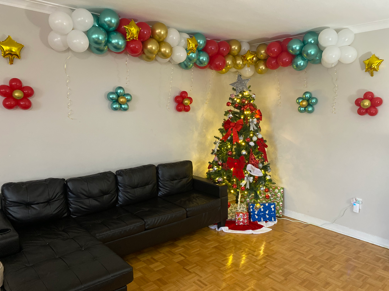 Balloon event decor